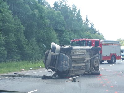 Avarii Ääsmäe-Haapsalu-Rohuküla maanteel