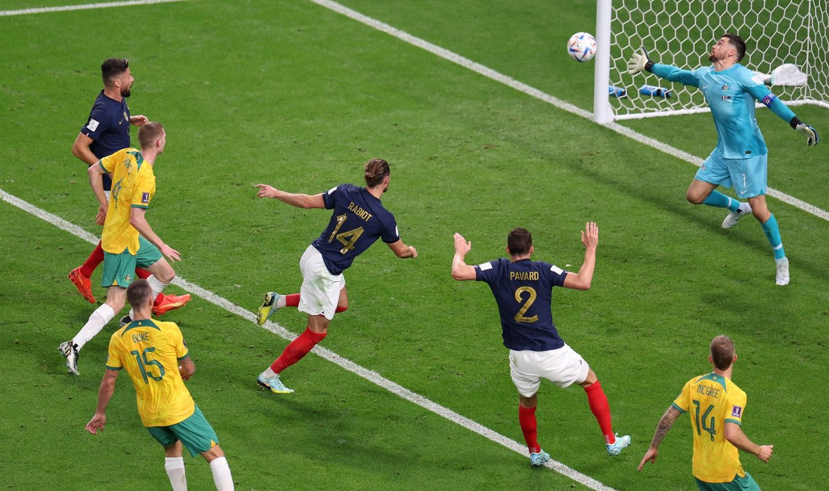 SOCCER-WORLDCUP-FRA-AUS/REPORT