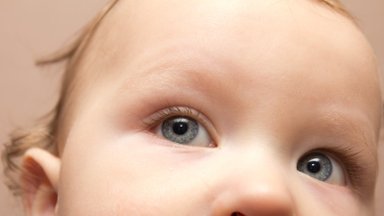 Ema ei osanud tütre tõsist nägemishäiret kahtlustadagi: rutiinses kontrollis selgus, et laps näeb ühest silmast vaid 5%