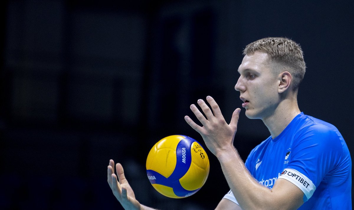 Cédric Énard on EM-il usaldanud sidemängijatest eelkõige Robert Viiberit.