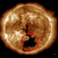 Päikesel on tekkinud hiiglaslik auk, mis on 20 korda suurem kui Maa. Teadlased hoiatavad, et päikesetuuled võivad kahjustada satelliite ja tehnikat