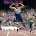 Kõlab uskumatult: jalgadeta paraolümpiavõitja jookseb 40 päevaga järjest 40 maratoni