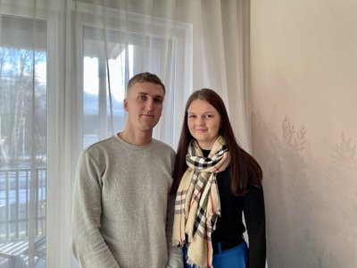 Finalist Selestin kaaslasega