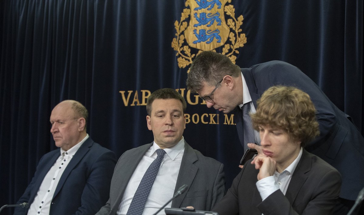 Veerand riigiasutuste nõukogude uutest liikmetest on koalitsiooni mõjuväljas.