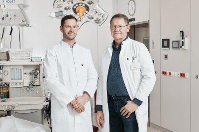 Dr. Adamsonid 