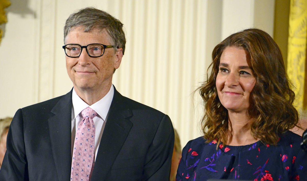 LÄBI: Melinda ja Bill Gates teatasid abielulahutusest. See pilt on tehtud nende ühel tähtsamal ja edukamal hetkel, kui president Barack Obama autasustas neid Vabaduse medaliga.