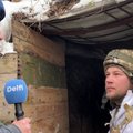 VIDEO | „Surmaoht ähvardab pidevalt, harjub ära.” Delfi tutvus Ukraina kaevikutes teenivate sõdurite eluolu ja toidusedeliga