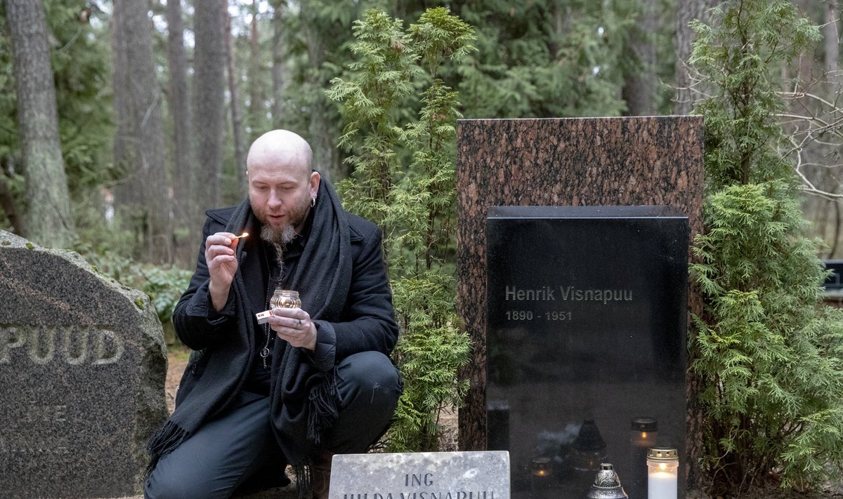 Henrik Visnapuu 130 sünniaastapäeva tähistamine Metsakalmistul, Jürgen Rooste