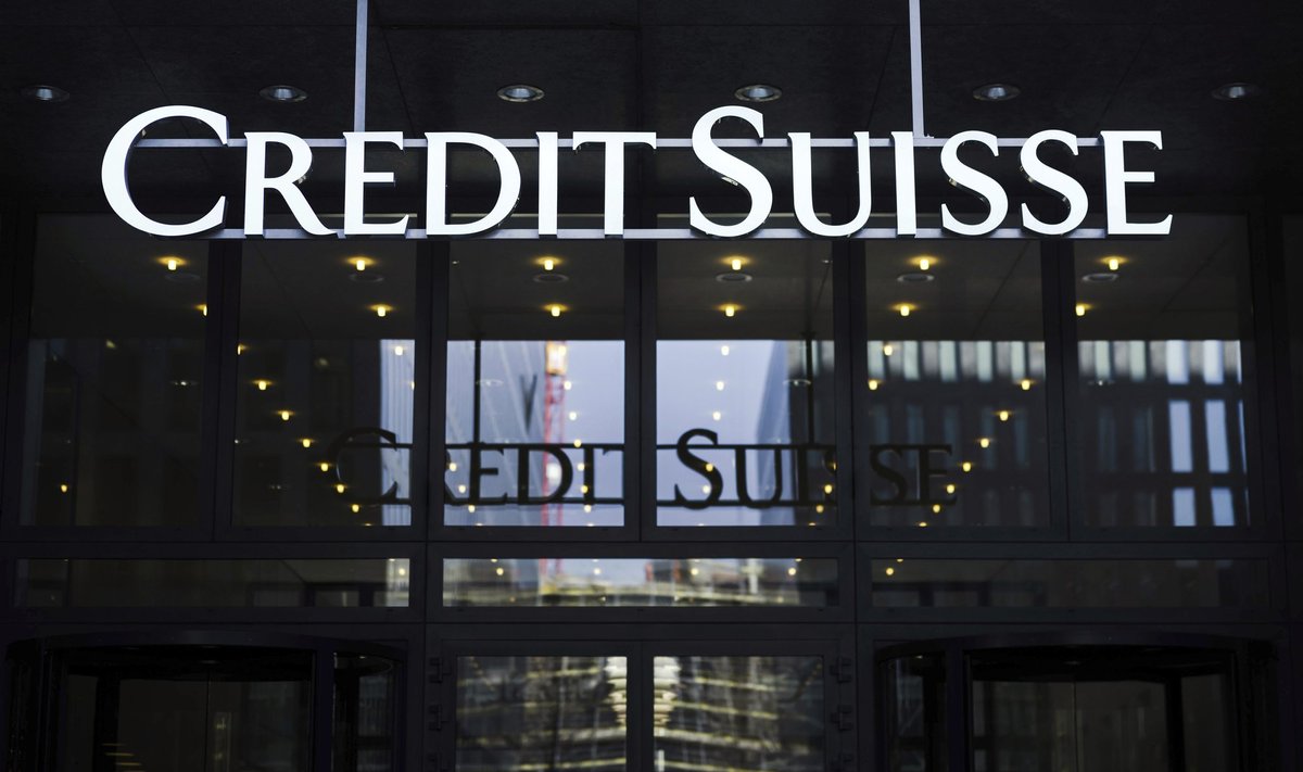 Kindlust Credit Suisse'i osas õõnestas eile panga suurima aktsionäri teade, et nad ei ole valmis vajadusel pakkuma pangale lisalikviidsust. Šveitsi keskpank teatas seejärel, et nemad on valmis seda tegema.