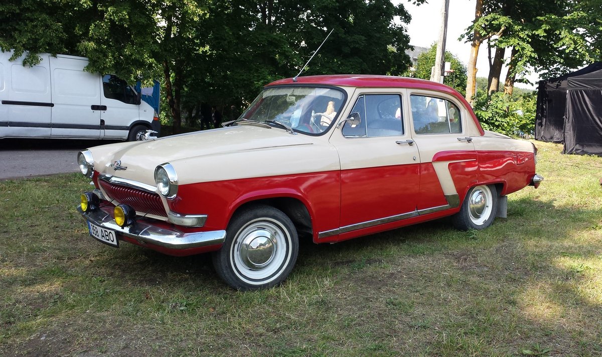 Pole saladus, et Volgade kujundamisel toetuti suuresti 1950ndate aastate USA autode eeskujule.
