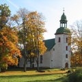 VIDEO: Eesti kõige viltusem kirikutorn ja üks kaunim ürgorg on lummavad
