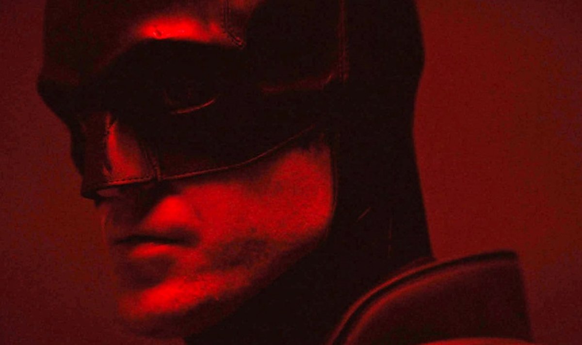 UUS BATMAN: Nahkhiir­meheks kehastub värskes ekranisee­ringus Robert Pattinson.