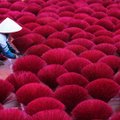 ФОТО | Как делают ароматические палочки во Вьетнаме