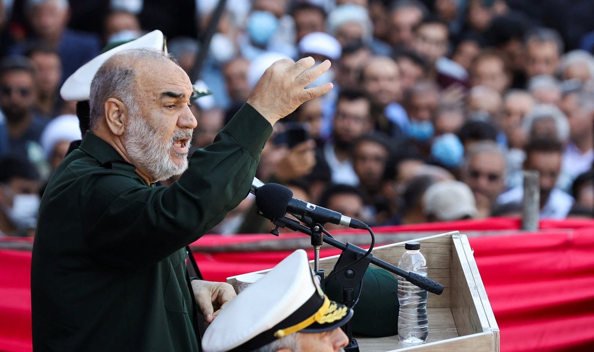 Kindralmajor Hossein Salami seostab riigivastaseid tudengeid CIA ja sionistidega.