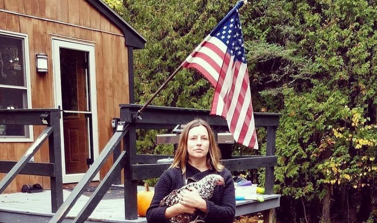 MARIA RÄNNUD JA ONNID: Maria Faust armastab väga Ameerikat, kust on pärit ka tema abikaasa. Kana hoiab ta süles USAs Maine’i osariigis.