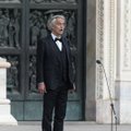 VAATA JÄRGI | Andrea Bocelli andis virtuaalkontserdi inimtühjast Milano katedraalist