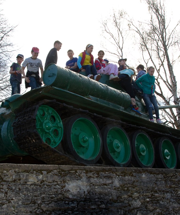 Kuni tanki pole muuseumisse viidud, on selle otsas ka ronida saanud