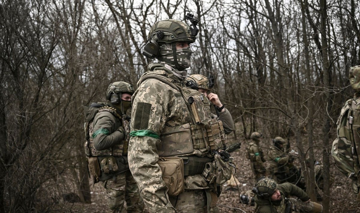 BAHMUT PÜSIB: Ukrainlaste vastupanu on venelased ära kurnanud.