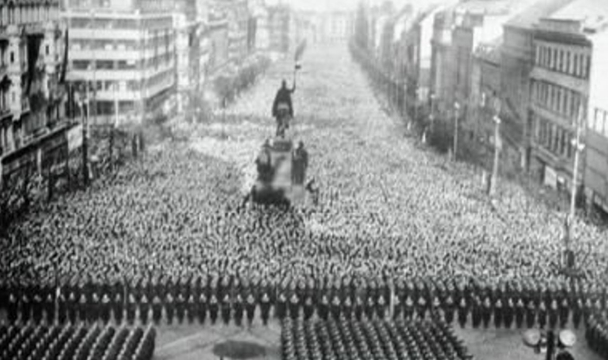 Stalini matustele kogunes Punasele väljakule umbes 50 000 inimest. | FOTO: Wikimedia Commons