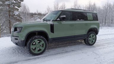 Jõudis Eestisse: Land Rover Defenderi 75. juubeli eriväljalase  - nagu mudelikarbist välja võetud