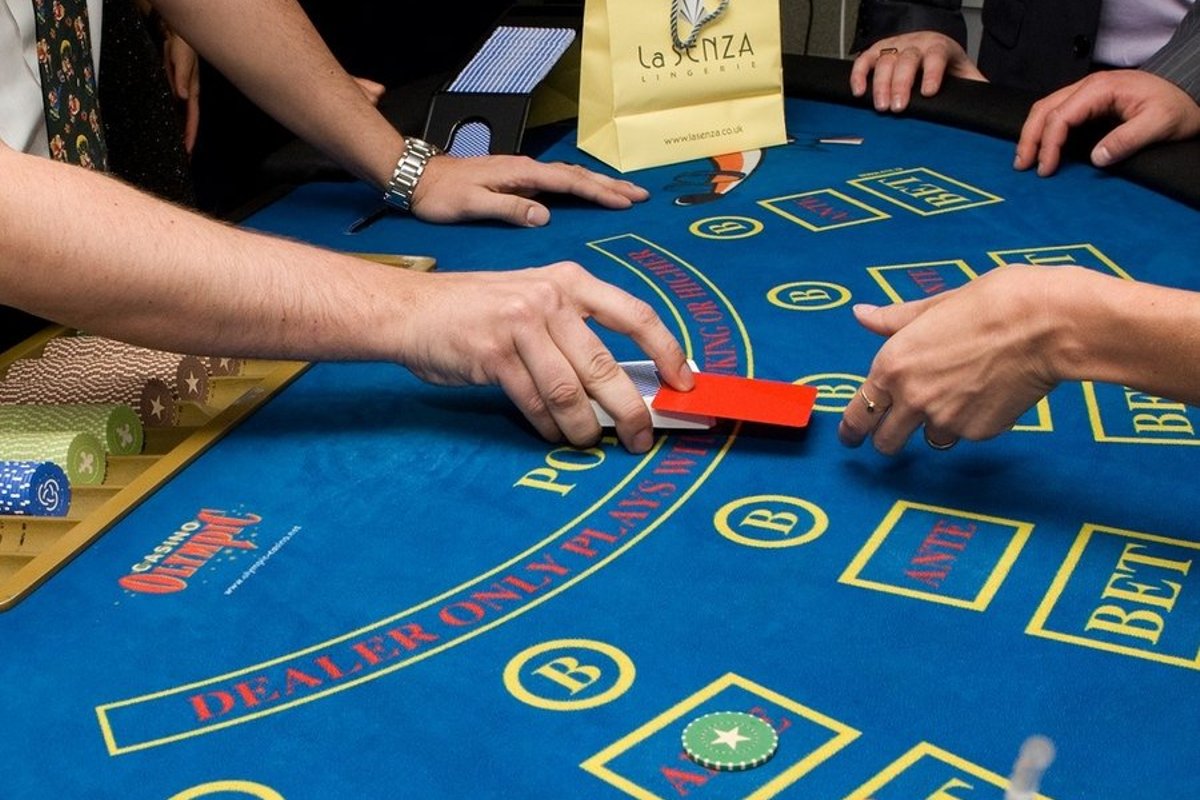 Juegos de cartas en casinos en línea