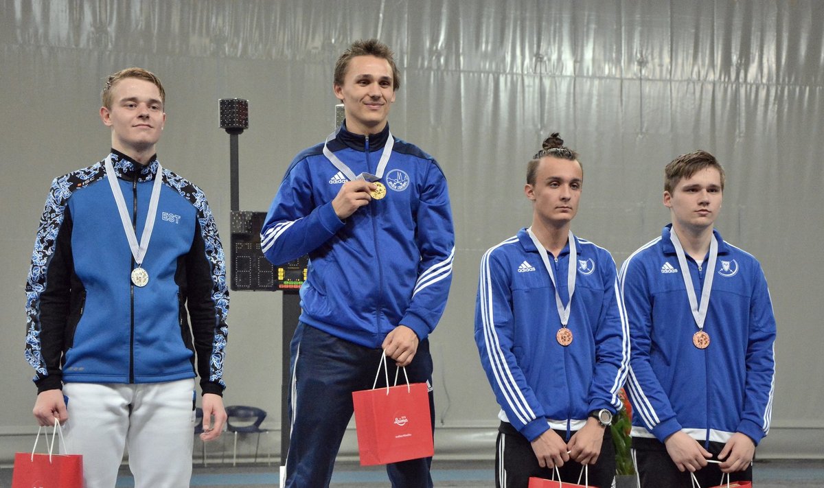Meesjuunioride esinelik - vasakult Ruslan Eskov, Linus Islas Flygare, Andzej Gedzo, Maksim Serhovets.