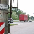 VIDEO JA FOTOD | Peaminister Jüri Ratas küll käis ja koristas, kuid asjatult. Prügi on Ääsmäe parklas tagasi