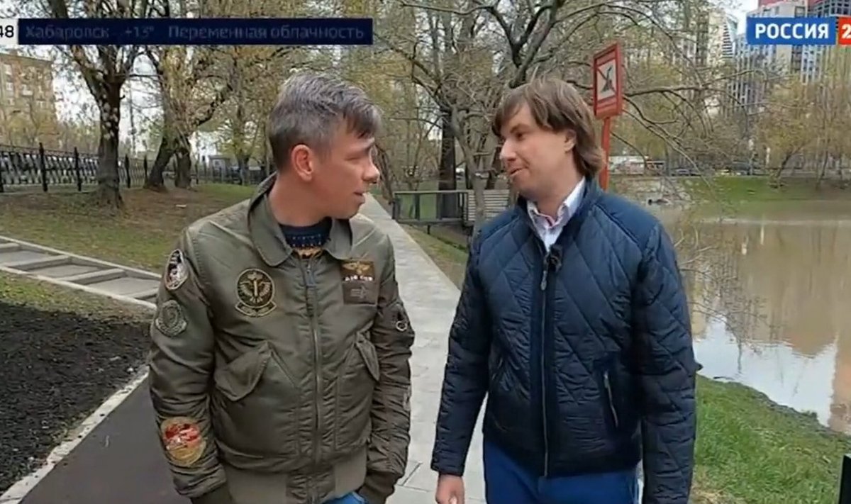 Miloš Flajšhans (paremal) Rossija 24 saates
