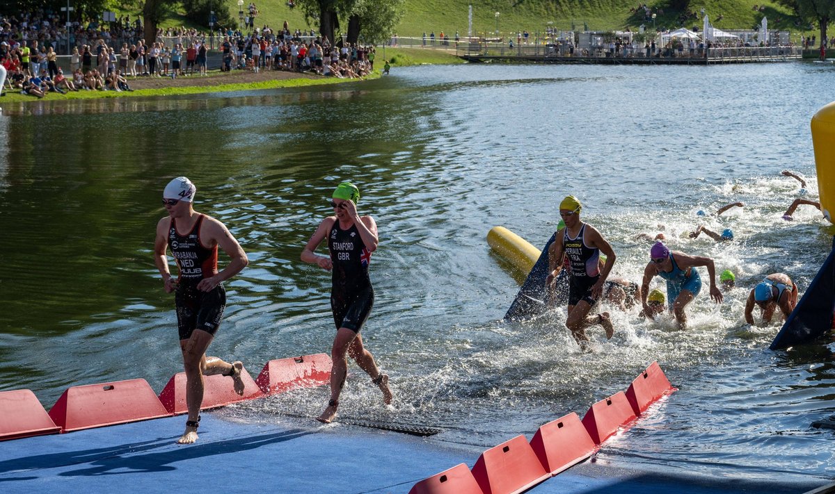 Triatlon. Pilt on illustratiivne