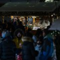 FOTOD | Ka teise jõulupüha õhtul oli Tallinna jõuluturg inimesi paksult täis