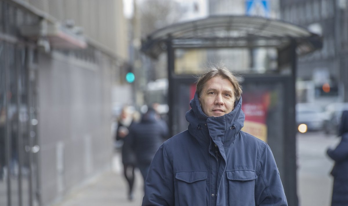 RAHVASTIKUGEOGRAAF MURETSEB: Tiit Tammaru soovitab Lasnamäel ja Väike-Õismäel rohkem silma peal hoida. Sinna kipuvad koonduma väiksema hariduse ja madalama sissetulekuga inimesed.