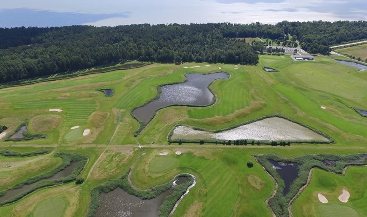 Valgeranna golfiväljak