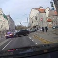 PARDAKAAMERA VIDEO | Jüri Ratase auto lendas pärast kokkupõrget vastassuunavööndisse ja ülekäigurajale