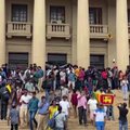 VIDEO | India lubab Sri Lankat kriisis aidata, meelavaldajad keelduvad paleest lahkumast