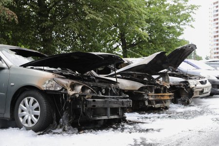 Õismäel põles seitse autot