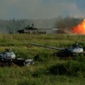 Venemaa väljendas frustratsiooni ja saatis Süüriasse oma moodsaimad tankid