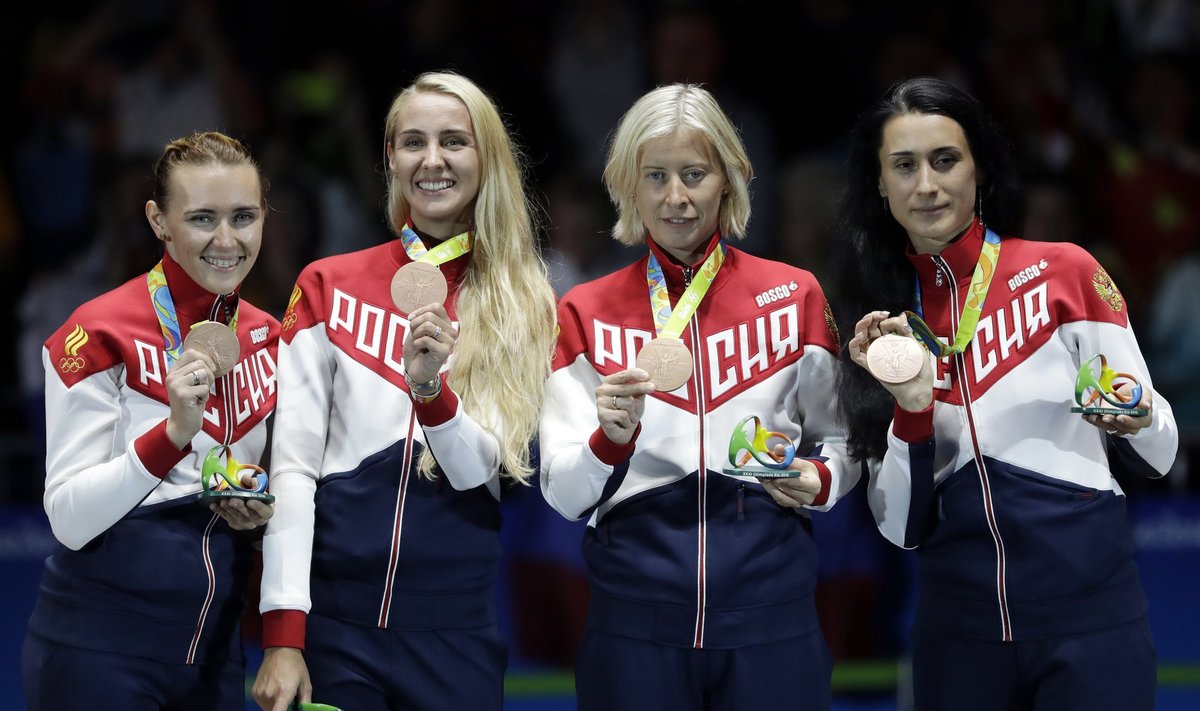 Venemaa vehklejad Rio de Janeiro olümpia poodiumil hõbemedalitega