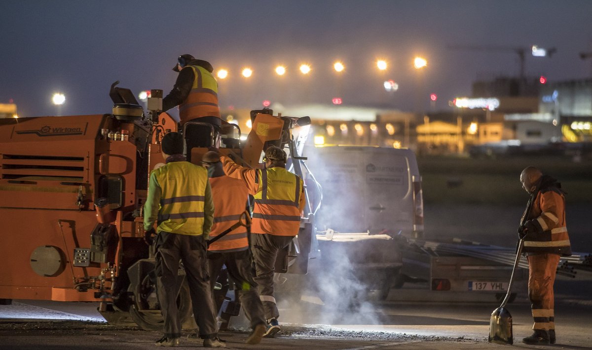 Lennujaama asfalteerimine ja öised tööd
