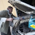 ABIMEES: Kuidas autol mootoriõli taset hinnata