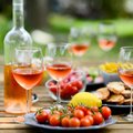 Sotsiaalmeedia idée fixe — terava viljaga vürtsitatud roosa vein on uhiuus pöörane suvetrend