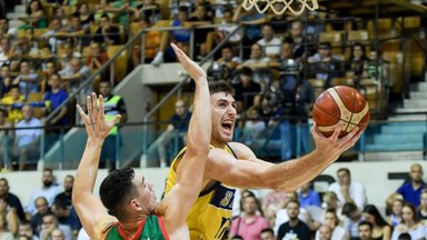 Rahahädas Bosnia korvpallikoondis ei pruugi Tartu turniiril osaleda