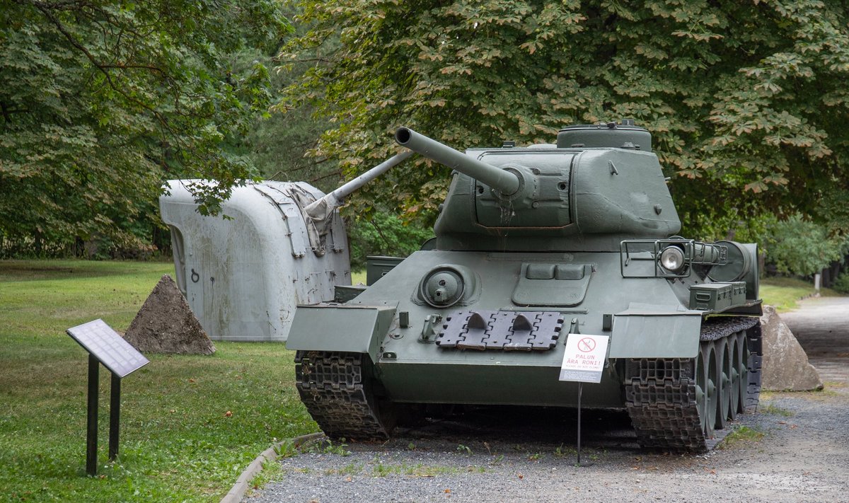 Танк Т-34 в Эстонском военном музее. Его собрат прибыл из Нарвы