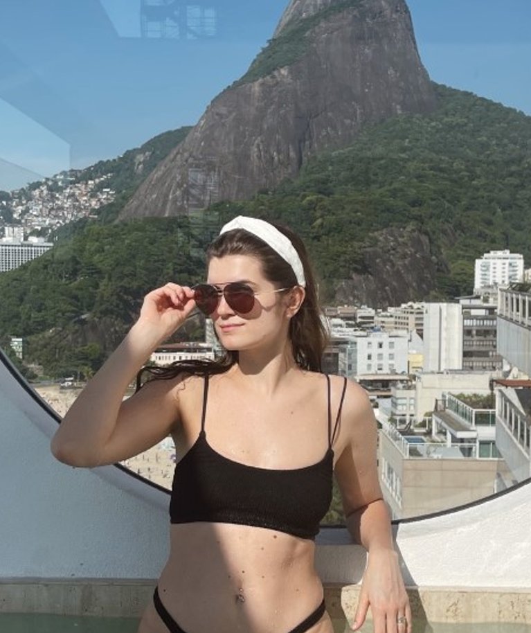 Getri Mitt-Vaher jaanuaris Rio de Janeiro hotellis Janeiro, mis kuulub isa poolt Eesti päritolu moedisainerile Oskar Metsavahile.