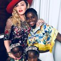 FOTO | Madonna avaldas pildi endast koos tütrega, fännid peavad seda rõvedaks! Hinda ise!