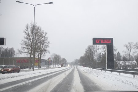 Pärnu maantee Laagris, kus algab teeremont.