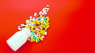 Kuhu kadusid antibiootikumid? Euroopa sipleb ravimite tarneraskustes, ootejärjekorrad on kuude pikkused