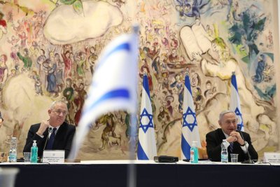 Gantz (vasakul) ja Netanyahu