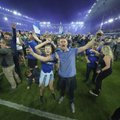 VIDEO | Everton jääb kõrgliigasse püsima, Prantsuse legend äsas väljakule jooksnud fännile jalaga