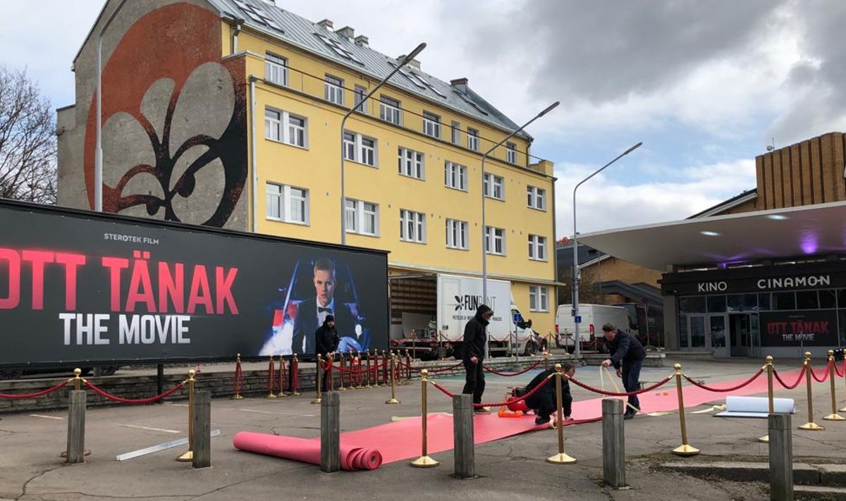 Ott Tänaku filmi esilinastuse ootuses.
