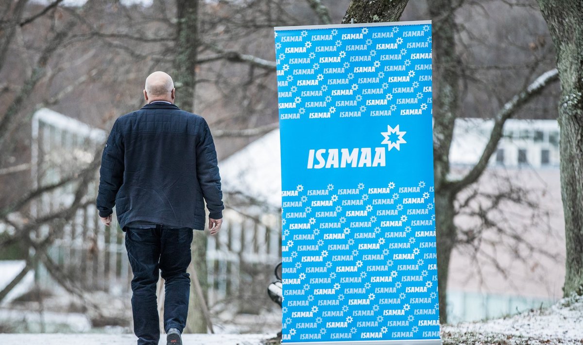 Isamaa volikogu kogunes Botaanikaaias